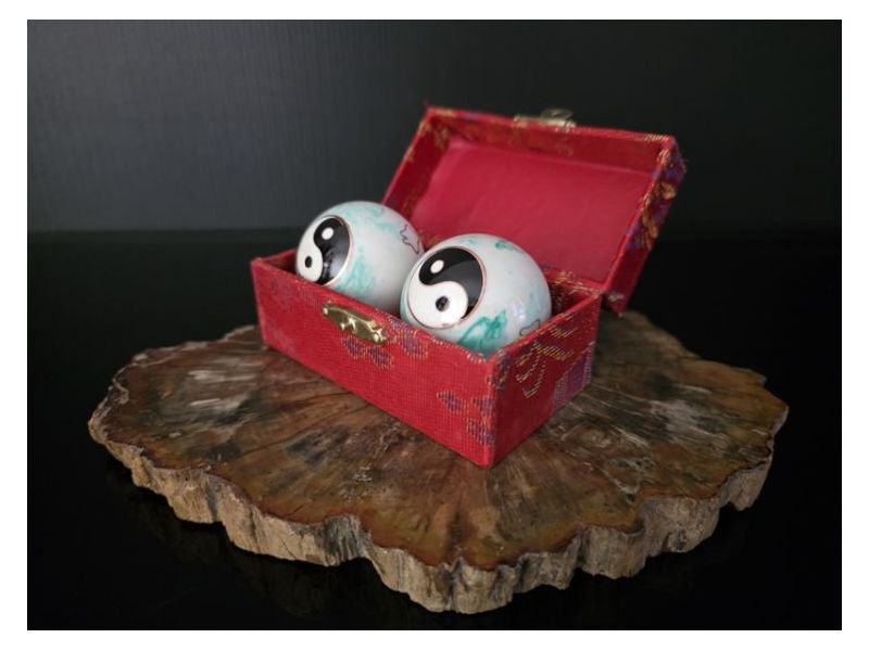 KINESKE KUGLICE-YIN YANG-Bijelo zelene (4 cm) Cijena Akcija