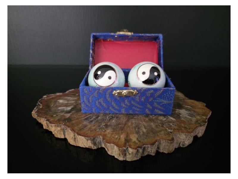 KINESKE KUGLICE-YIN YANG-Bijelo zelene (4 cm) Cijena Akcija