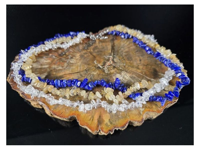 KOMBINIRANA OGRLICA-Gorski kristal, rutil kvarc, lapis lazuli Cijena Akcija