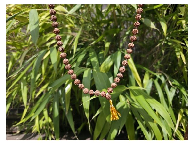 RUDRAKŠA-JAPA MALA-Ogrlica (s ukrasnom torbicom) (0,8 cm) Cijena Akcija