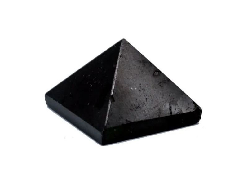 TURMALIN-CRNI-Piramida (3 cm) Cijena Akcija
